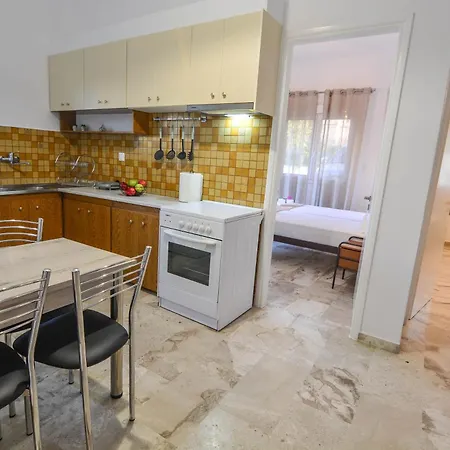 Apartment Melissi *